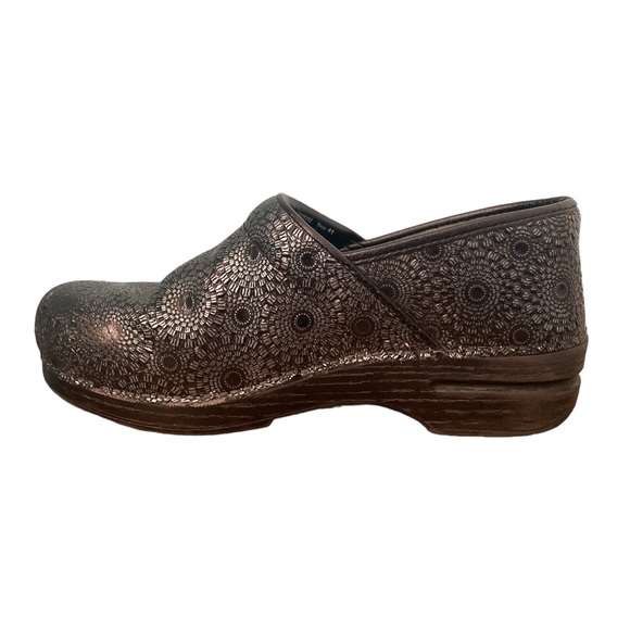 DANSKO Women's Black Metallic Circle Pattern Professional Clogs  EU 41 - Picture 6 of 8